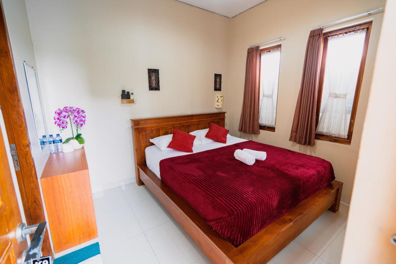 Guesthouse Cempaka Putih Seminyak  Exterior photo
