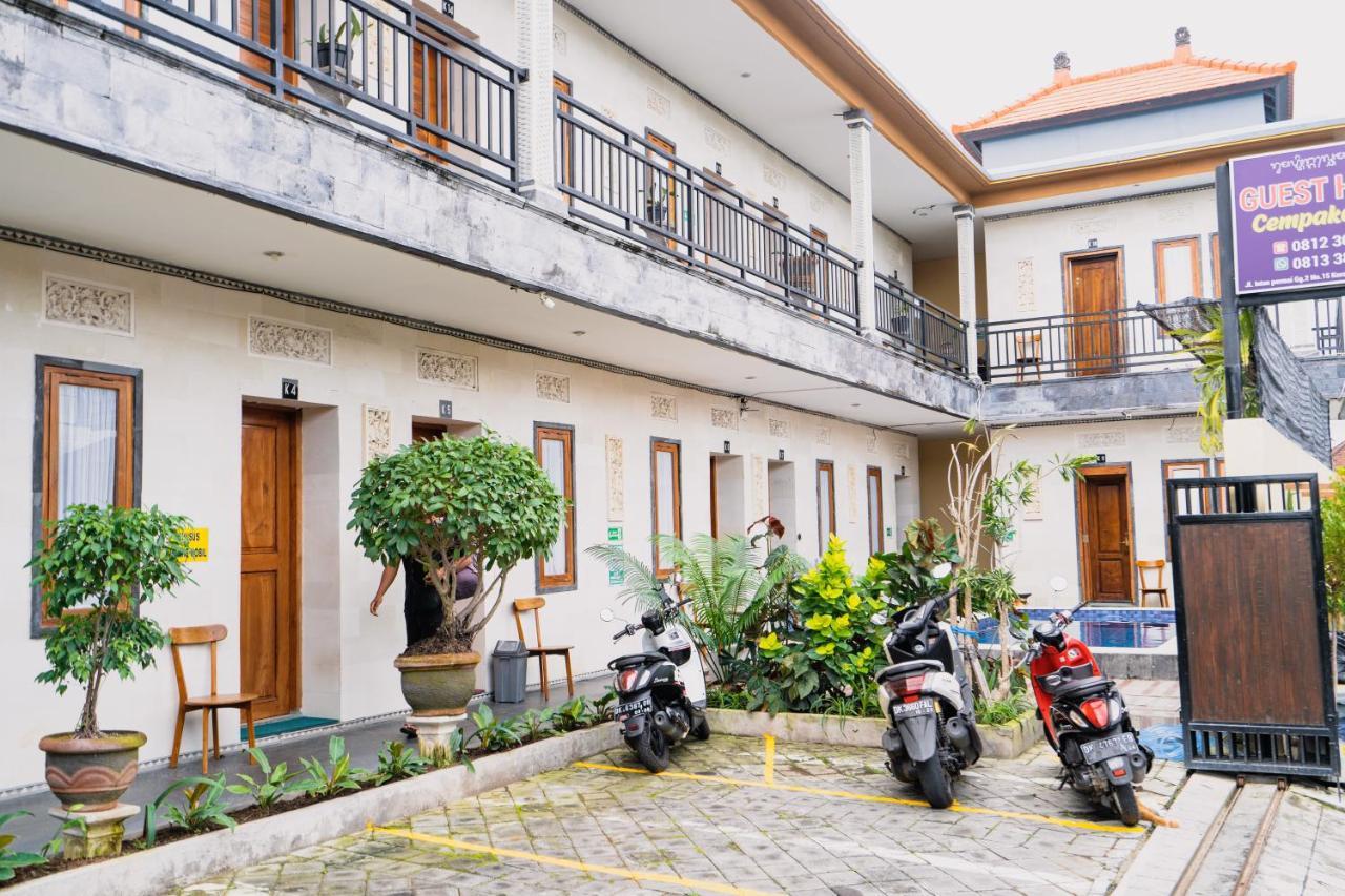 Guesthouse Cempaka Putih Seminyak  Exterior photo